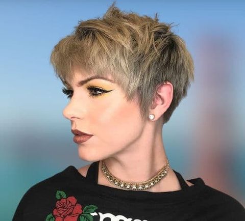 Cool pixie cut for ladies