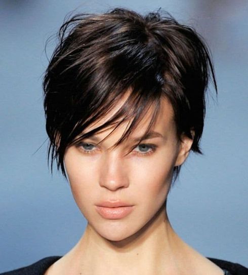 Effortless long pixie hair for long faces