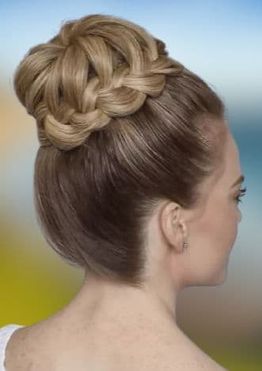 Easy bun hairstyles for women