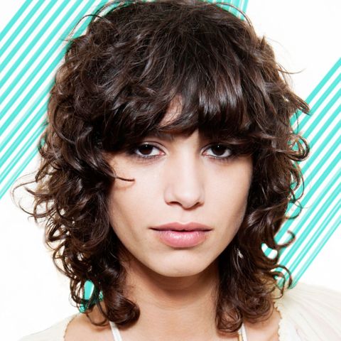 New Haircuts and Hairstyles with Bangs to Try in 2021-2022